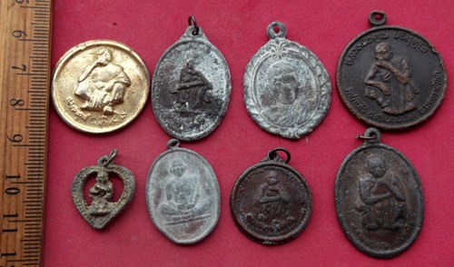 วัดใจเริ่ม 10 บาท กับ เหรียญหลวงพ่อคูณ วัดบ้านไร่..AV381