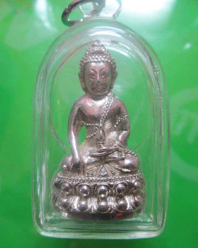 พระกริ่งเนื้อเงิน หลวงพ่อเปิ่น(พระเดชพระพระอุดมประชานาถ) วัดบางพระ เลี่ยมพร้อม