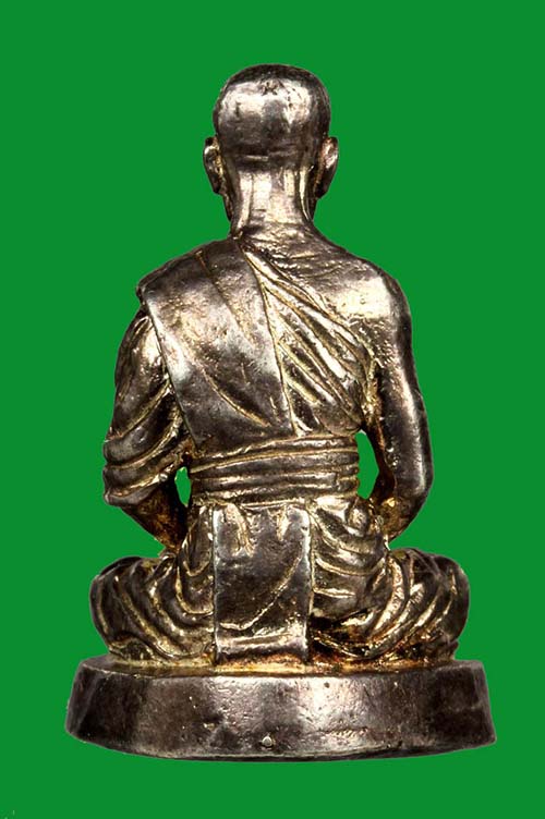 รูปหล่อเนื้อเงิน ลป.บัว วัดบ้านตาด 