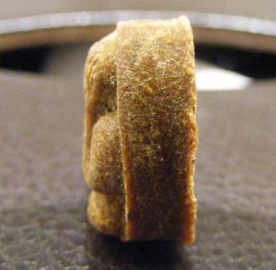 พระปิดตามหาเสน่ห์ หลังยันต์พุทโธ หลวงปู่โต๊ะ เนื้อเกสร กรุวัดลาดปลาเค้า สภาพสวยๆ