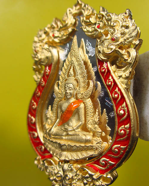 เหรียญพระพุทธชินราช รุ่นจอมราชันย์ เนื้อทองแดงลงยา หมายเลข ๒o๙๔