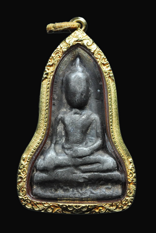 พระสวนเดี่ยวหลังซุ้มระฆัง กรุวัดพระศรีฯ สุพรรณบุรี