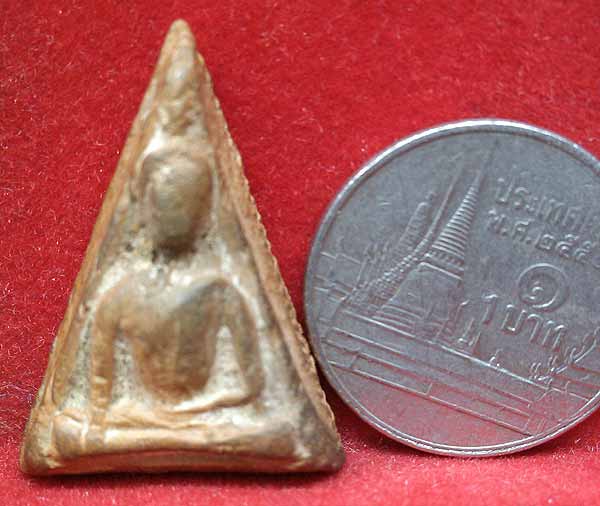 *นางพญาอกนูน เนื้อดิน ปี๒๔๗๒..ลป.โต๊ะ วัดประดู่ฉิมพลี*