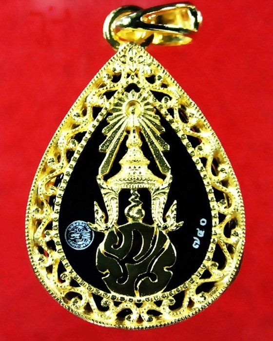 เหรียญพระพุทธชินราช  ภปร.ปี48 เนื้อทองคำ