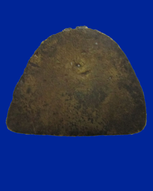 รูปหล่อหลวงพ่อชุบ วัดวังกระแจะ อ.ไทรโยค จ.กาญจนบุรี ที่ก้นมีลอยจารย์ครับ