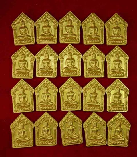 20 องค์ พระขุนแผนพรายกุมารพิมพ์ใหญ่.กรรมการ..หน้าทอง..ตะกรุดเงิน.. แจกทานครับ