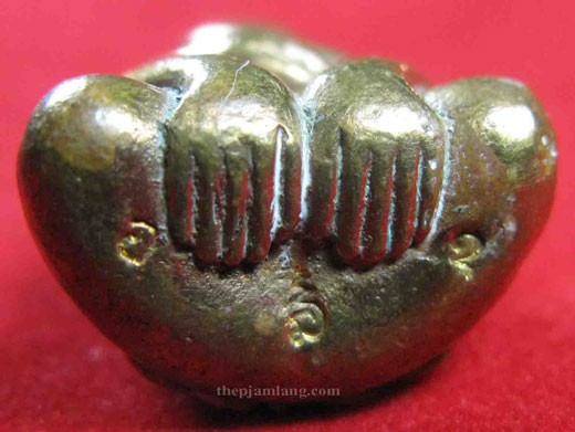 พระปิดตาเกลอเดี่ยว หลวงพ่ออุ้น วัดตาลกง เนื้อทองผสม ปี 2544