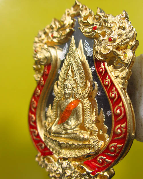 เหรียญพระพุทธชินราช รุ่นจอมราชันย์ เนื้อทองแดงลงยา หมายเลข ๒o๙๓