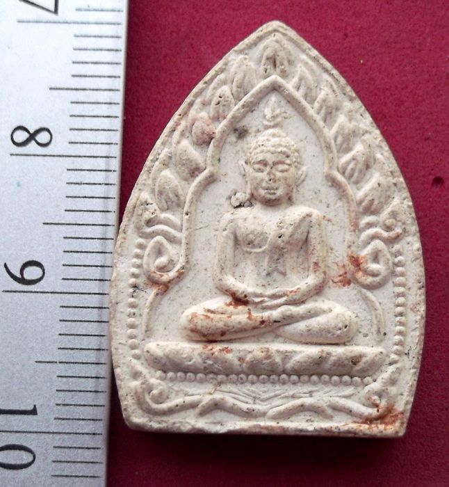 วัดใจเริ่ม 10 บาท กับ ผงหลวงพ่อเพชร รุ่นรวยเพชร วัดลานบุญ (วัดหนึ่ง) เขตลาดกระบัง กทม. ..AV218