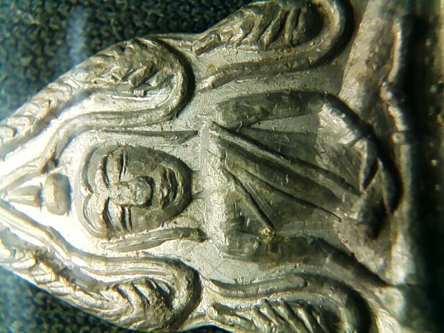 พระพุทธชินราชเนื้อตะกั่ว ลป.เฮี้ยง วัดป่า ปี 05 สภาพน่ารักน่าใช้ครับ