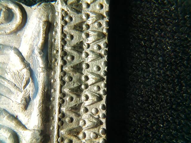 พระพุทธชินราชเนื้อตะกั่ว ลป.เฮี้ยง วัดป่า ปี 05 สภาพน่ารักน่าใช้ครับ