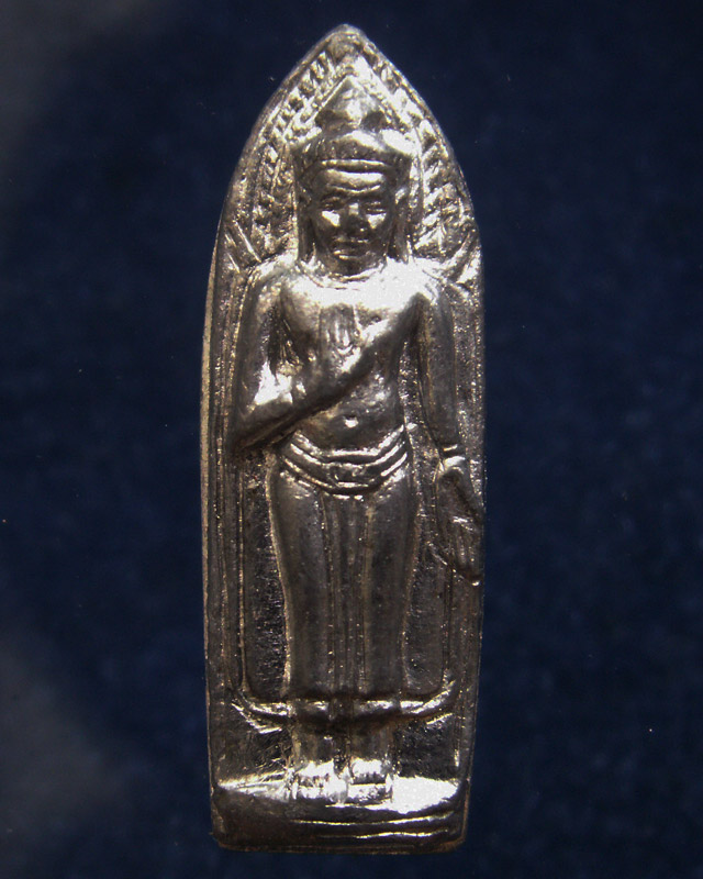 พิมพ์นิยม !! พระร่วงยืนประทานพรเนื้อชิน เจ้าคุณนรฯ ปลุกเสก ออกวัดเขาบางทราย จ.ชลบุรี พิมพ์นิยม (ไม่ต