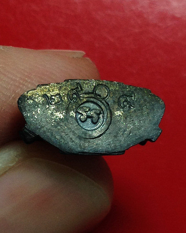 กริ่งพระพุทธชินราช(รุ่นพระมาลาเบี่ยง) วัดพระศรีรัตนมหาธาตุ จ.พิษณุโลก พ.ศ.๒๕๒๐ พิมพ์เล็ก เนื้อเงิน