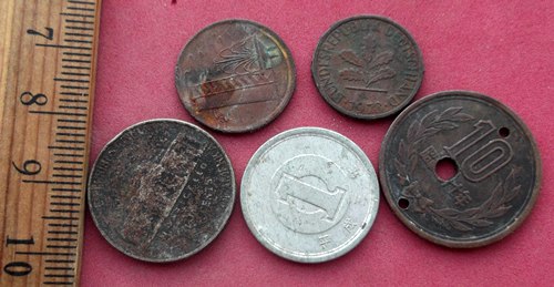 วัดใจเริ่ม 10 บาท กับ เหรียญ ที่ระลึก  ..AW36