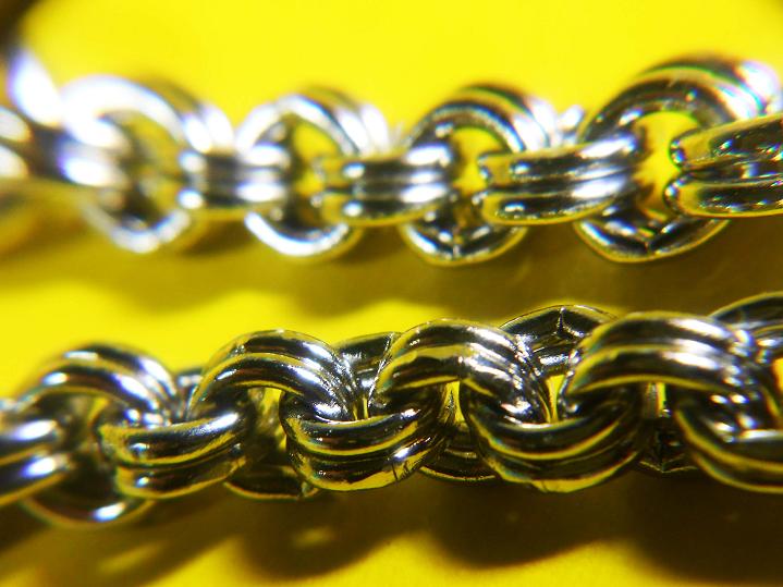 สร้อยสเเตนเลสหว่งคู่ ยาว  16  นิ้ว  เเขวนพระ 9 องศ์  วัดใจ 