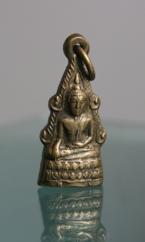 (เคาะเดียวแดง)พระกริ่งพุทธชินราช เนื้อทองเหลือง ปี2500