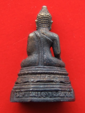 หลวงพ่อเพชร วัดท่าถนน อุตรดิตถ์ กล่องเดิมจากวัด พิธีดีครับ