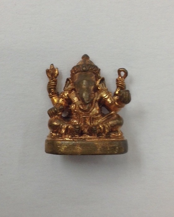 พระพิฆเนศ รุ่นบังเกิดทรัพย์ ปี49 เนื้อสัตตโลหะ ปลุกเสกโดย หลวงปู่หงษ์ ณ ปราสาทพนมรุ้ง กล่องเดิม