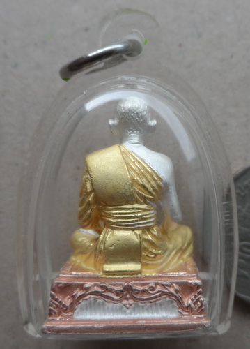 รูปเหมือน หลวงพ่อพูล วัดไผ่ล้อม จ.นครปฐม สามกษัตริย์ มีตอกโค๊ตใต้ฐาน เลี่ยมกันน้ำพร้อมใช้