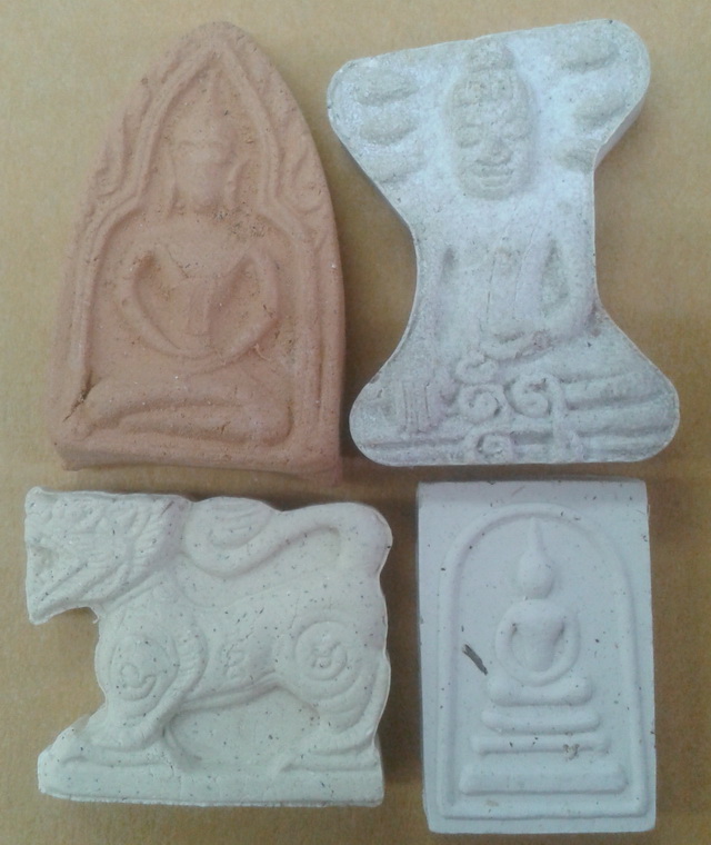 ชุดพระผง+ดิน หลวงปู่นาม วัดน้อยชมภู่ สวย คม ชัด