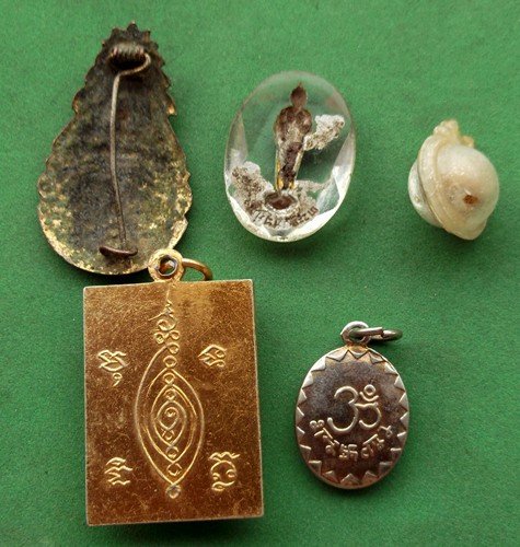 วัดใจเริ่ม 10 บาท กับ รวมเครื่องราง ..AP816