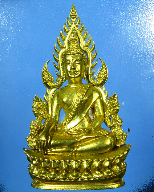 พระพุทธชินราช พิมพ์แต่งฉลุลอยองค์ เนื้อทองระฆัง รุ่น จอมราชันย์ หมายเลข 1339