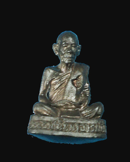 รูปหล่อ หลวงพ่อผล วัดเชิงหวาย  เนื้อนวะโลหะ  ปี 38