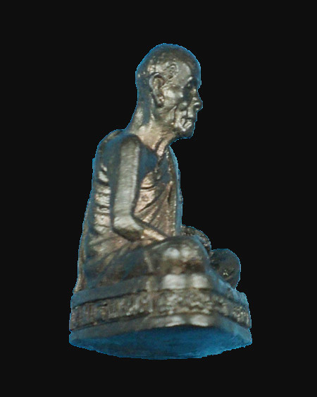 รูปหล่อ หลวงพ่อผล วัดเชิงหวาย  เนื้อนวะโลหะ  ปี 38