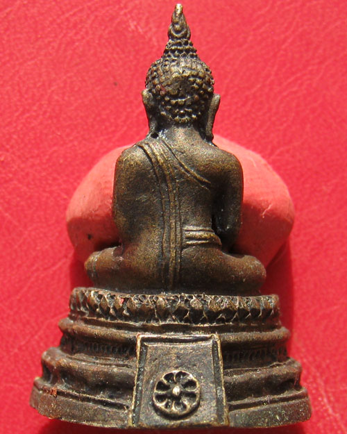 รูปหล่อรุ่นแรกหลวงพ่อใหญ่ วัดโยธานิมิต  จันทบุรี  ปี  ๒๕๒๐