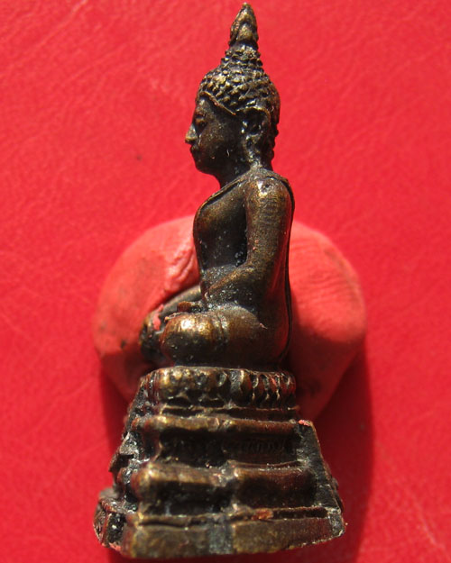 รูปหล่อรุ่นแรกหลวงพ่อใหญ่ วัดโยธานิมิต  จันทบุรี  ปี  ๒๕๒๐