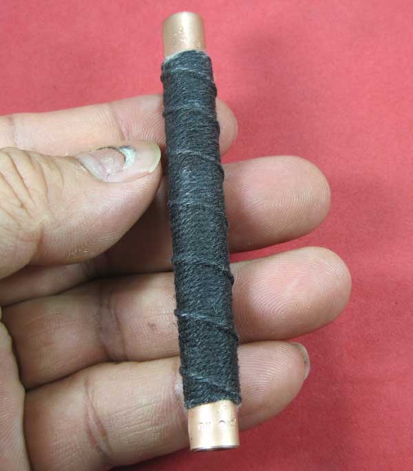 ตะกรุดจารมือตอกโค๊ตพิมพ์ใหญ่ หลวงปู่คำบุ คุตฺตจิตฺโต อ.พิบูล จ.อุบลราชธานีแชมป์วัดใจสายอิสาน