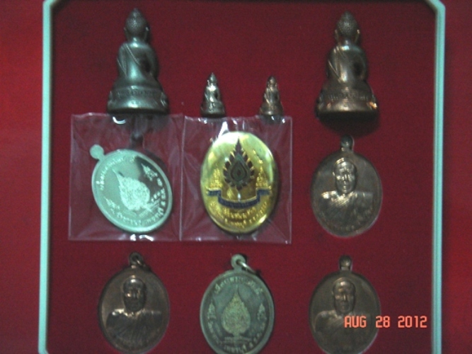 ชุดเลื่อนฯหลวงพ่อตัด(พระกริ่งพระชัยฯนวะ ทองแดง เหรียญเงิน นวะ อาปาก้า ล็อกเก็ต)ชุด