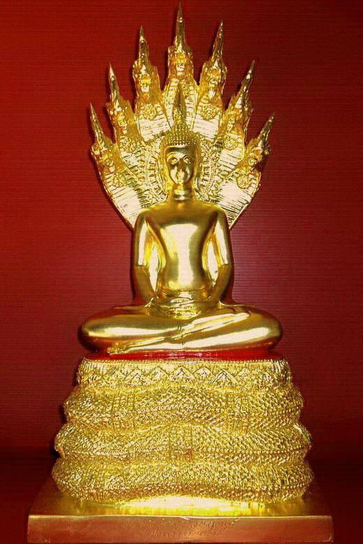*พระร่วงโรจนฤทธิ์ปางนาคปรก(พระประจำวันเสาร์) วัดพระปฐมเจดีย์ ขนาดใหญ่ ปิดทองสวยมากค่ะ*