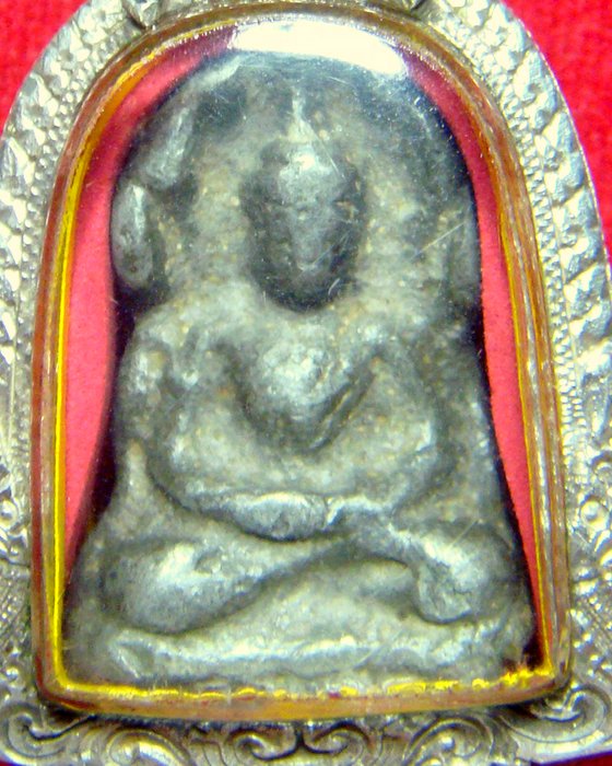 พระนาคปรกลพบุรี เนื้อชินเงินกรุเก่า