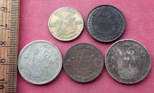 วัดใจเริ่ม 10 บาท กับ เหรียญ ที่ระลึก  ..AW360