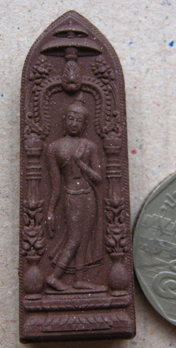พระผงปางลีลา (เนื้อผงชานหมาก) หลวงปู่นาม วัดน้อยชมภู่ จ สุพรรณบุรี ปี2555