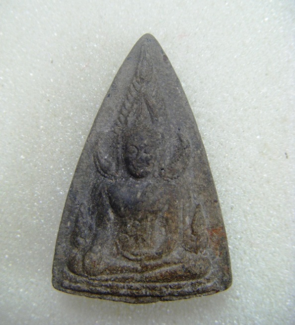 พระเนื้อผงพิมพ์พระพุทธชินราช รุ่นเททองหล่อพระประธาน วัดปากพิงตะวันตก จ.พิษณุโลกครับ