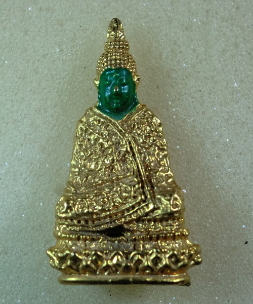*** เคาะเดียว *** พระแก้วมรกต อุดกริ่ง ทรงเครื่องฤดูหนาว ไม่รู้ที่ครับ
