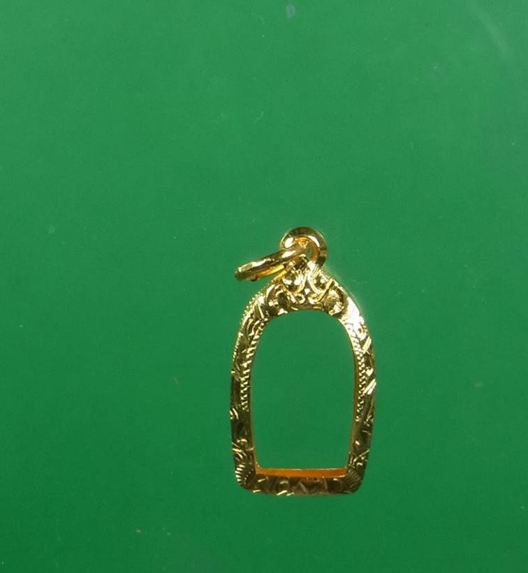 กรอบทองคำยกซุ้มหัวสิงห์ ปรกจ้อย นน. 0.90 งานแกะมือ สวยวิ้งคร้า