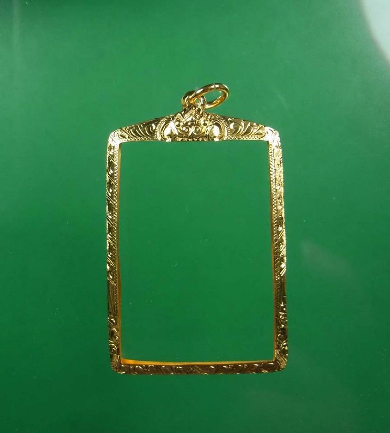 กรอบทองคำยกซุ้มหัวสิงห์ ใส่สมเด็จ 100 ปี นน. 2.85