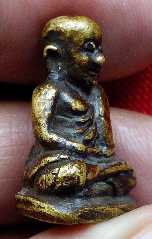 หลวงพ่อเงินพิมพ์นิยม สวยๆ...