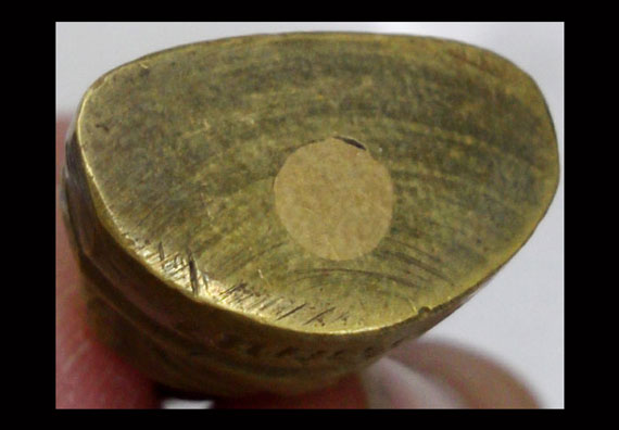 เคาะเดีบวแดง รูปเหมือนปั๊มหลวงพ่อเงิน บางคลาน ปี15 วัดท้ายน้ำ พิมพ์หน้าหนุ่ม ฐานสูง สวยเดิมๆ 