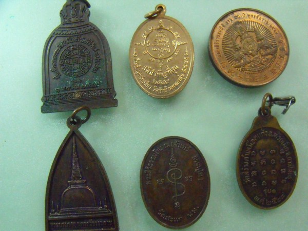 ยกแผงชุดพระเหรียญ 6 องค์ ชุดที่ 2