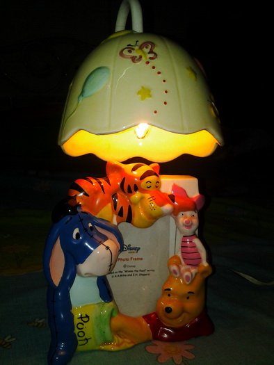 โคมไฟเซรามิค Pooh