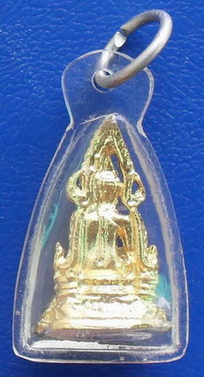 พระพุทธชินราช กะไหล่ทองพร้อมเลี่ยมสวยมาก…