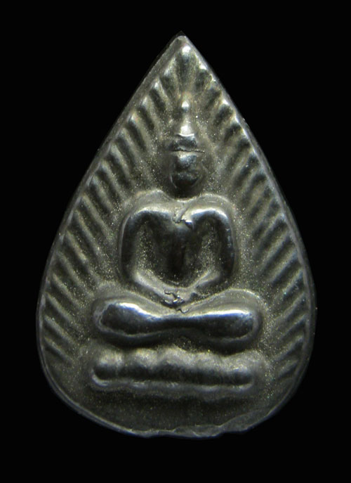 ### เคาะเดียว ### พระกลีบบัวเนื้อเมฆพัต หลวงปู่บุญ วัดกลางบางแก้ว นครปฐมค่ะ