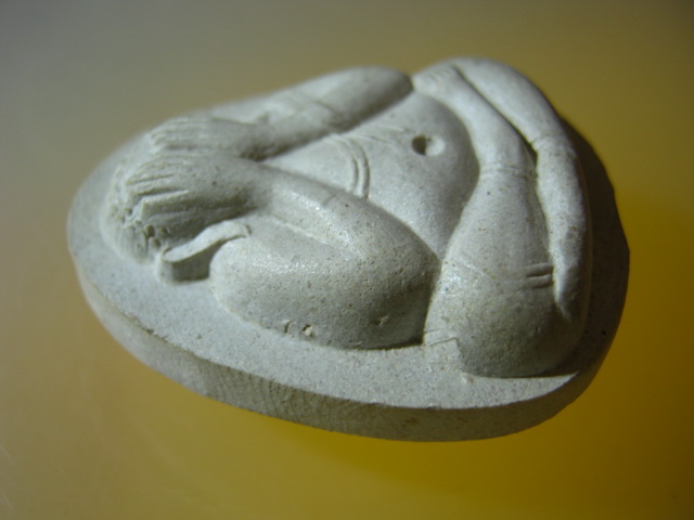 พระปิดตา เนื้อเกสร หลังยันต์นะ รุ่น 111 ปี หลวงปู่โต๊ะ วัดประดู่ฉิมพลี