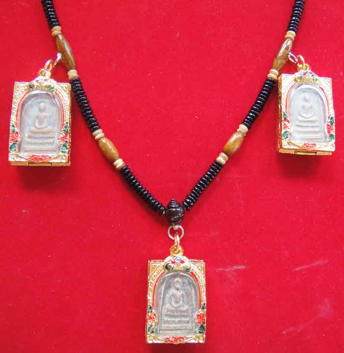  (((วัดใจเคาะเดียวแดงยกชุด ๒ เส้น)))สร้อยผสมเม็ดกะลาตาเดียว+หัวกลางไม้พยุง ความยาว ๒๖ นิ้ว แบบ ๓ 