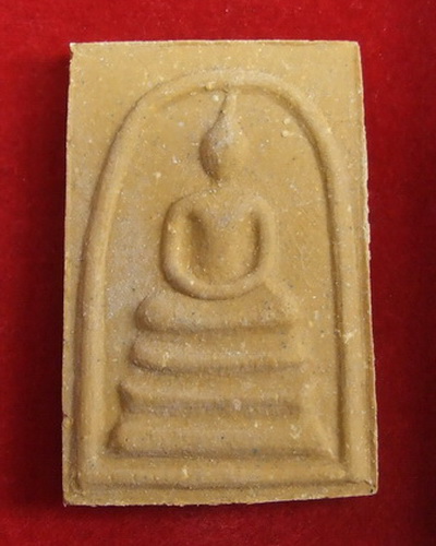 พระสมเด็จ ล.พ.แดง วัดเขาบันไดอิฐ เพชรบุรี ปี 2537 เนื้อเหลือง สภาพสวย กล่องเดิม