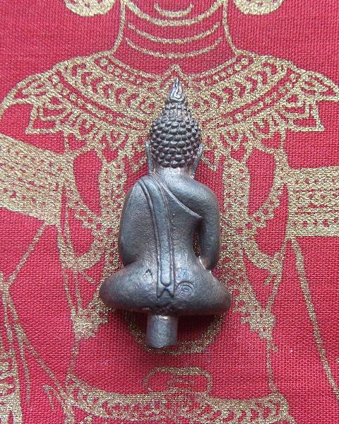 @ ยอดธงรุ่นเลื่อนสมณศักดิ์ หลวงพ่อตัด วัดชายนา จ.เพชรบุรี @